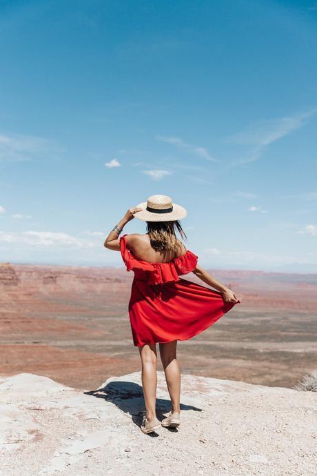 Gooseneck_State_Park-Glen_Canyon-Natural_Bridges-Utah-Chicwish-Off_The_Shoulders_Dress-Red-Converse-Collage_Vintage-Road_Trip-50