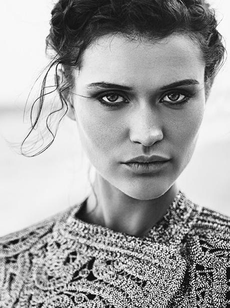 Chloe Lecareux posa para Telva