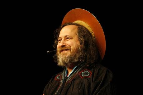 Stallman: el software privativo está plagado de malware