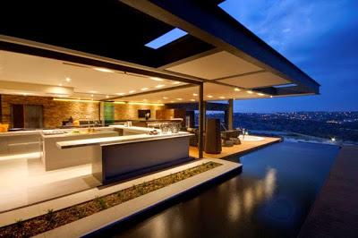 Casa Sofisticada y Moderna en Pretoria /  Sophisticated and Minimal House in Pretoria