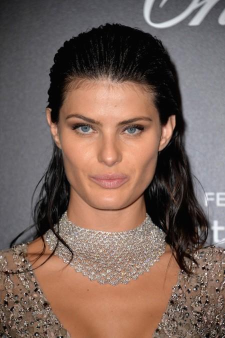 Vuelven los labios nude _Isabeli_Fontana_ Isabeli Fontana Vuelven los labios nude _