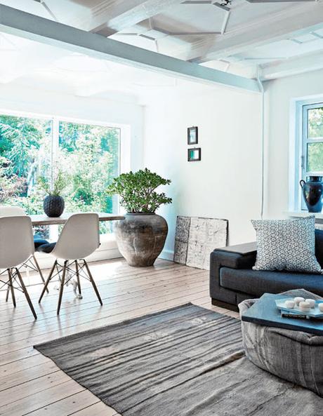 UN COTTAGE DANÉS DE ESTILO ECLÉCTICO