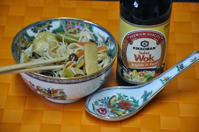Wok De Verduras Con Fideos De Arroz