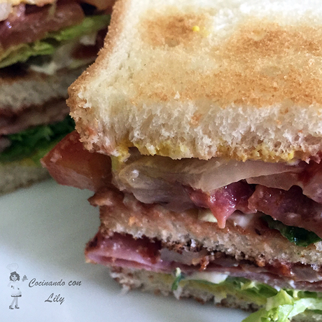 Sándwich De Jamón Y Beicon