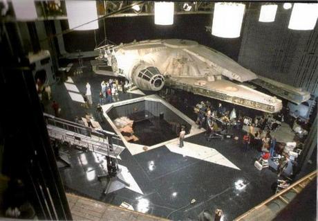 100 FOTOS RARAS DETRAS DE LAS CAMARAS EN LA FILMACION DE “STAR WARS”1977