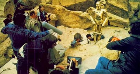 100 FOTOS RARAS DETRAS DE LAS CAMARAS EN LA FILMACION DE “STAR WARS”1977