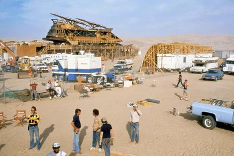 100 FOTOS RARAS DETRAS DE LAS CAMARAS EN LA FILMACION DE “STAR WARS”1977