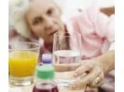 Síntomas, signos exámenes clínicos para identificar deshidratación pérdida inminente curso agua ancianos.