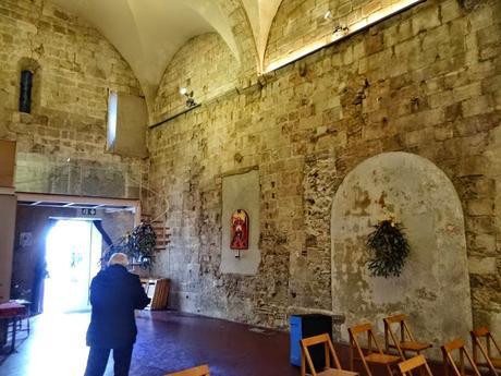 ESGLÈSIA ROMÀNICA DE SANT LLAZER, A LA BARCELONA D' ABANS, D' AVUI I DE SEMPRE...27-05-2015...!!!