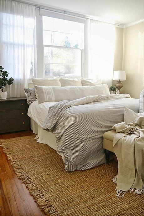 UN DORMITORIO CON TODO EL ENCANTO