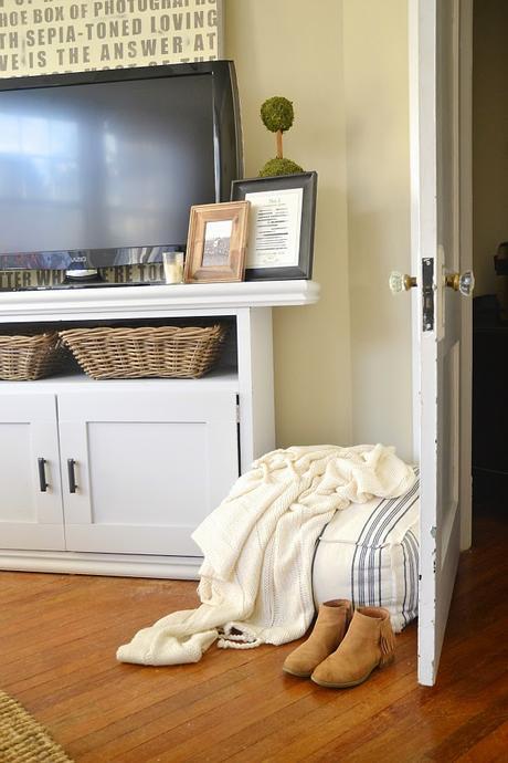 UN DORMITORIO CON TODO EL ENCANTO