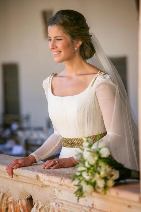 Una novia vestida con un traje de Teresa Palazuelo - Foto: Bibiana Fierro