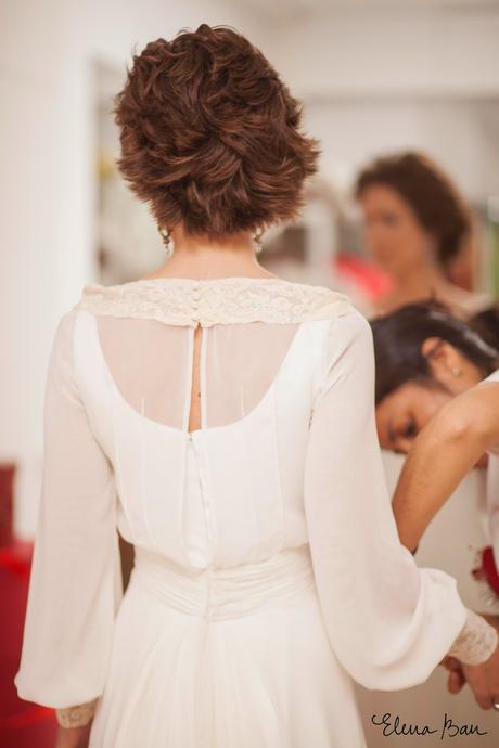 Teresa Palazuelo cuida todos los detalles del vestido de novia - Foto: Elena Bau