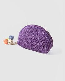 GLAMOUR IN THE WATER GLAMOUR IN THE WATER