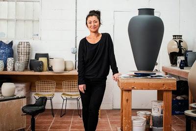 Las vasijas dinosaurianas de Shio Kusaka