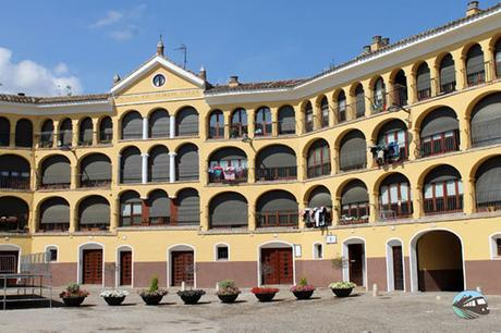 Plaza de toros poligonal