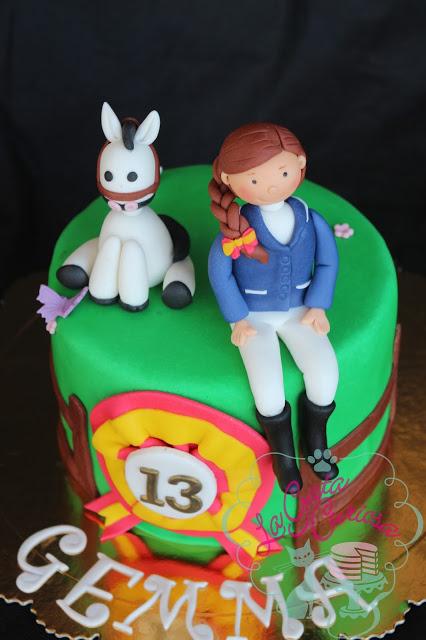 TARTA FONDANT JINETE, CABALLO PARA GEMMA