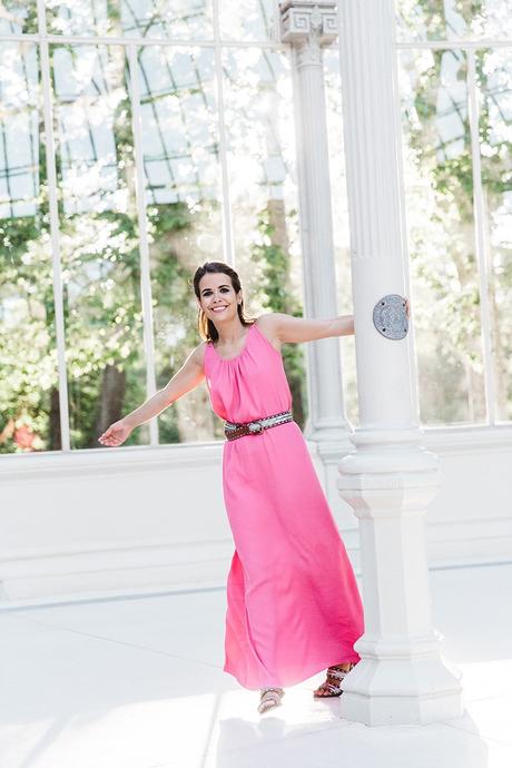 Maje_Gysept_Collection-Long_Pink_Dress-Brown_Sandals-Outfit-Collage_Vintage-Palacio_Cristal-39