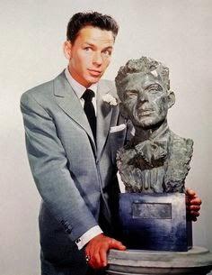 Frank Sinatra sigue siendo mediático Frank Sinatra sigue siendo mediático