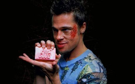 Tyler Durden te recomienda que laves bien la zona tres veces al día.