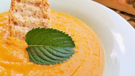 Crema de calabacín y zanahoria con miso