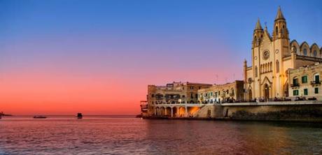 St Julians Bay_Malta_lowcostholidays