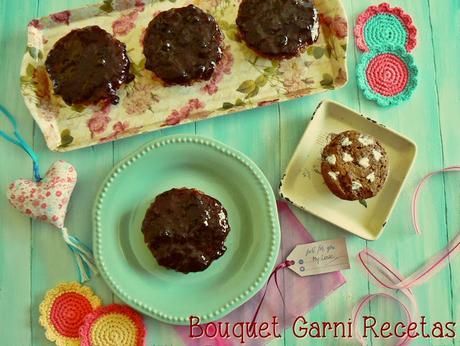 Minicakes de algarroba y nueces