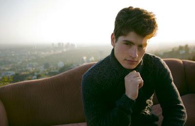 El guapetón, Gregg Sulkin , nos cumple 23 años