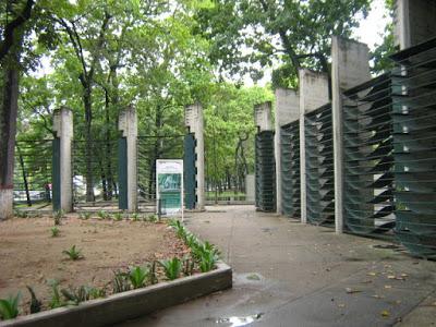 EL RECREO - PARQUE LOS CAOBOS MEJORÓ EL MANTENIMIENTO DE SUS ÁREAS