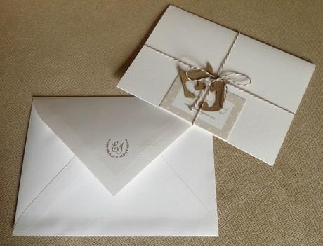 Detalles de una boda con estrellas