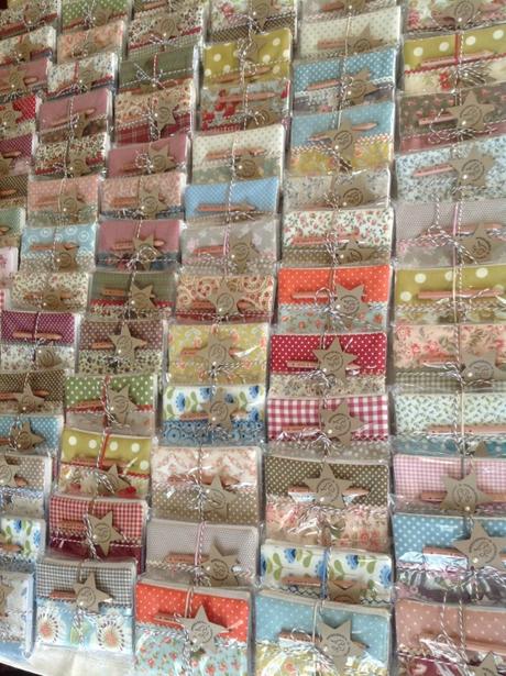 Detalles de una boda con estrellas