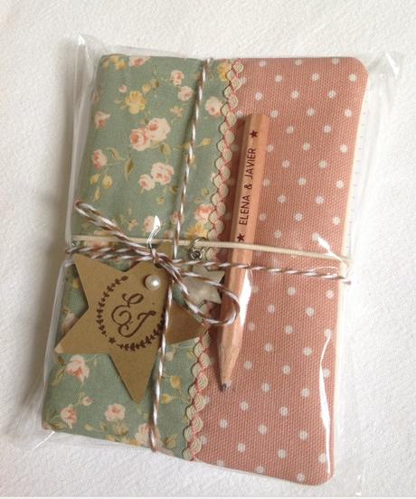 Detalles de una boda con estrellas