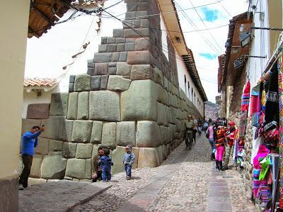 Hatun Rumiyoc, Cusco, Perú, La vuelta al mundo de Asun y Ricardo, round the world, mundoporlibre.com
