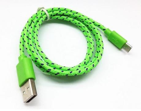 Unidad para recarga de dispositivos electrónicos Go Puck, ideal para mantener con energía tu móvil, GPS y cámara en una larga salida Unidad para recarga de dispositivos electrónicos Go Puck, ideal para mantener con energía tu móvil, GPS y cámara en una larga salida