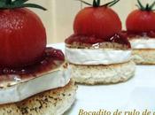Bocadito rulo cabra mermelada fresa tomate cherry