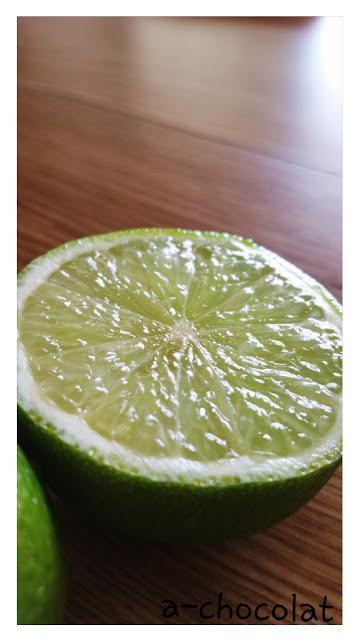 Polos de mora y cheesecake de lima ( moldes silikomart) Polos de mora y cheesecake de lima ( moldes silikomart)