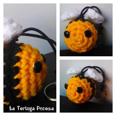 LLAVERO CROCHET ABEJITA