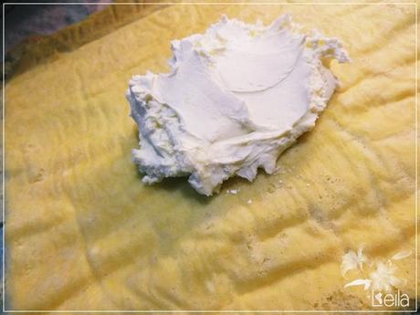 Brazo de gitano relleno de mascarpone y fresas