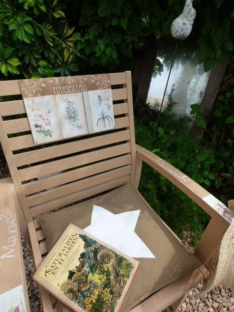 Las sillas del contenedor Las sillas del contenedor