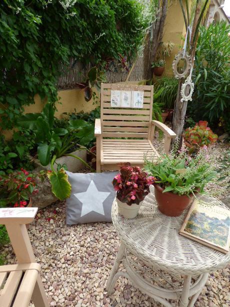 Las sillas del contenedor