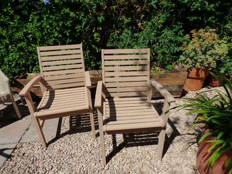 Las sillas del contenedor