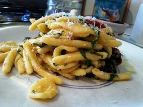 Pasta rucula y tomate, Pasta con rugula, Pasta con rúcula, pasta con rucula y tomate, pasta con rucula, recetas con rucula, recetas de cocina italiana, recetas de comida italiana, recetas italianas, recetas de pasta italiana fáciles, recetas de pasta fáciles de preparar, recetas con rucula cocida, recetas de pasta con rucula, pasta with arugula, pasta arugula and tomatoes, pasta with arugula and tomatoes recipeMaritati con rugola e ricotta salata pastarucularicotta