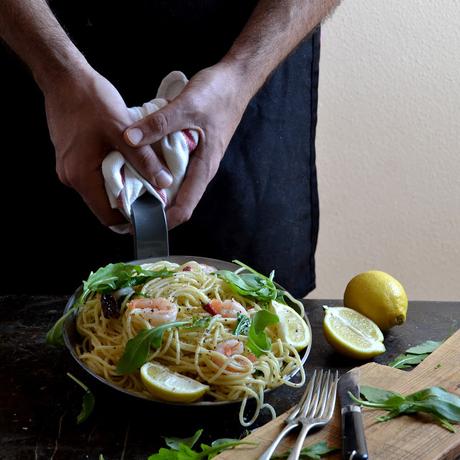 SPAGHETTI CON RUCULA, LANGOSTINOS Y LIMÓN