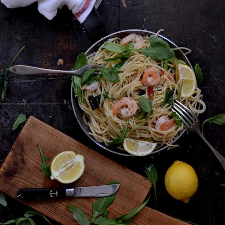 SPAGHETTI CON RUCULA, LANGOSTINOS Y LIMÓN