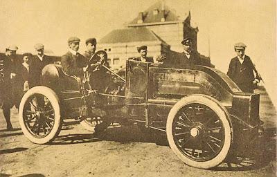 Tres apellidos para una marca