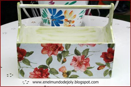 DECORANDO LAS CAJAS DE UN AMIGO!!!