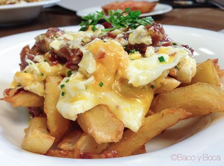 huevos rotos con jamon en Sagardi Recinte Modernista Hospital Sant Pau Bacoyboca