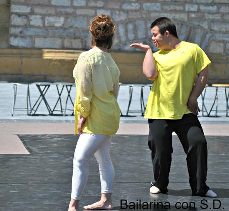 FOTOS EN LA PLAZA DE CATALUÑA Escrito por Haizea