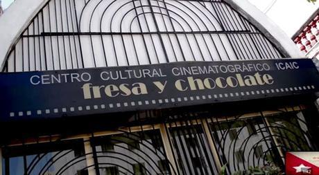 CIENASTAS CUBANOS DEMANDAN LEY DE CINE Y DENUNCIAN LA CENSURA