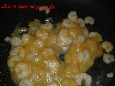 Fideos chinos con gambas